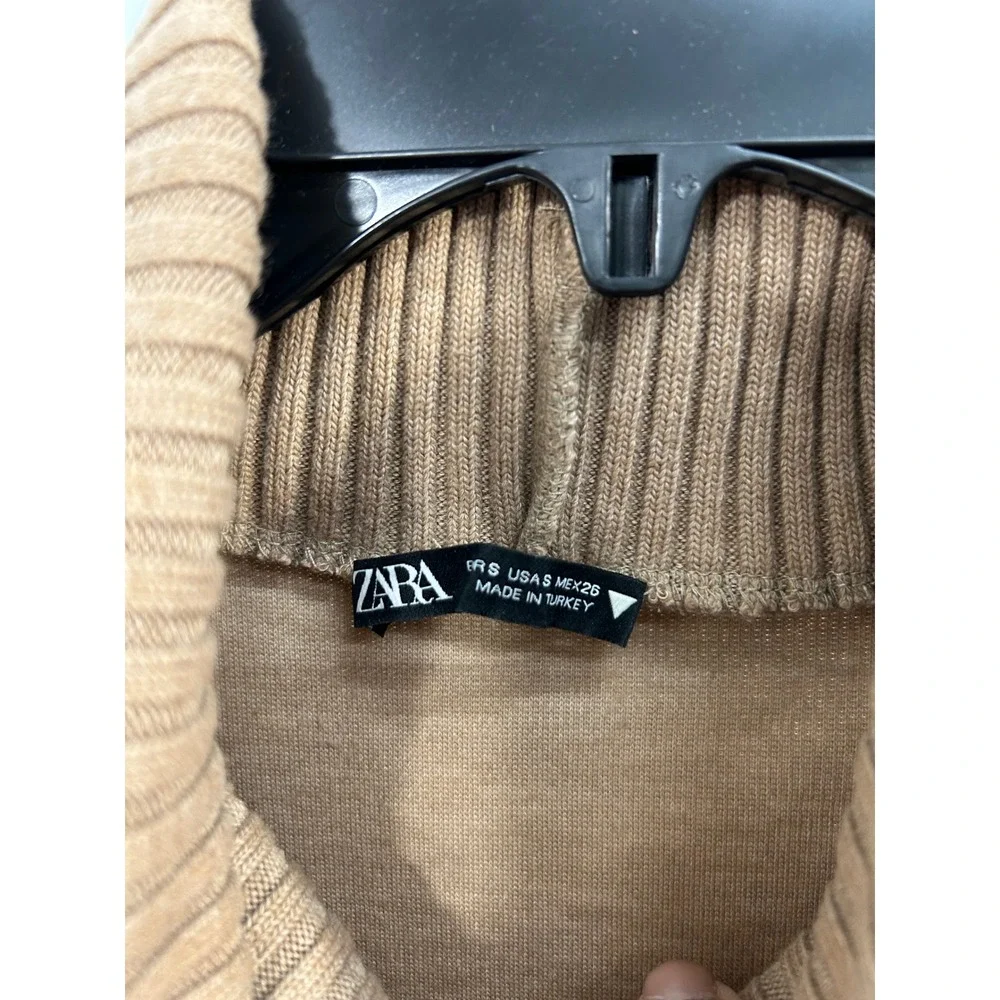 Zara Womens Sleeveless Turtleneck Sweater Camel Tan Knit Top Size Small‎